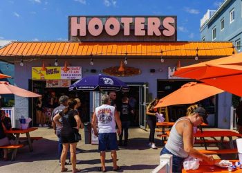 Controversial sports bar chain closes dozens of restaurants