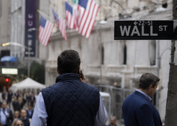 Wall Street awaits payrolls data as rate hike risks return to focus