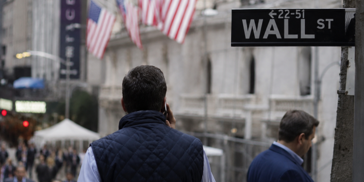 Wall Street awaits payrolls data as rate hike risks return to focus