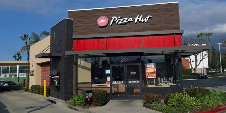 Pizza Hut joins Starbucks in an AI move customers did not see coming