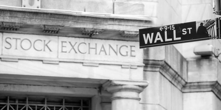 Nasdaq futures plunge 300 points: 5 things to know before Wall Street opens