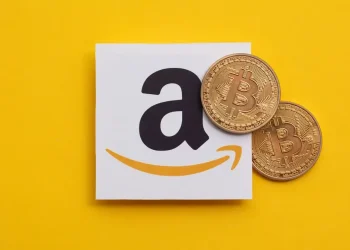AMZN Stock Prediction: Bull $370 vs Bear $207 in 2026