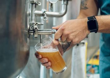 Bourbon and beer maker files Chapter 7 bankruptcy, shuts down