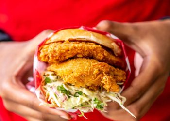 Fried chicken chain closes another location