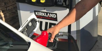 7-Eleven has a gas discount that challenges Costco