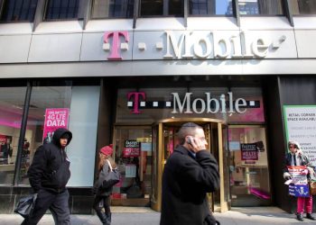 T-Mobile customers will soon lose a 35-year-old wireless service