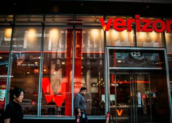 Verizon pays BT $625M in telecom shakeup