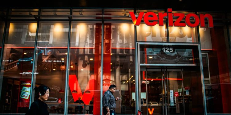 Verizon pays BT $625M in telecom shakeup