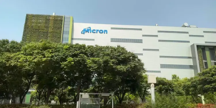 Micron vs Nvidia Stock: $1,540 vs $330, Which Returns More?