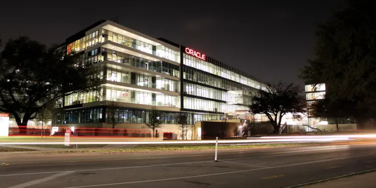 Oracle Stock Price Prediction: $137 Now, $205 Bull, $98 Bear