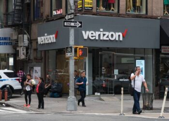 Verizon plans to discontinue a phone service customers rely on
