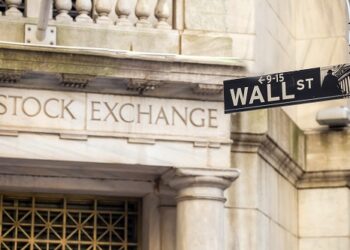 Dow futures crash 480 points: 5 things to know before Wall Street opens on Oct. 8