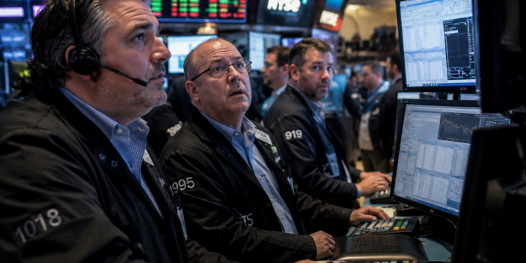 Nasdaq futures rise 160 points: 5 things to know before Wall Street opens