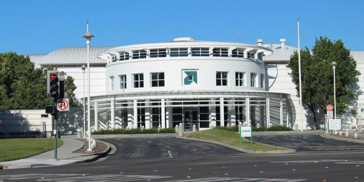 AMD Stock: $560.26 After 5.45% Jump on Meta Helios Deal…
