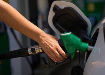 Kroger and Costco shoppers refuse to let record gas prices win