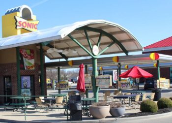 73-year-old Sonic Drive-In chain shuts down over 70 locations