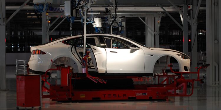 Tesla Stock: Bull and Bear Case Into Tonight’s Q3…