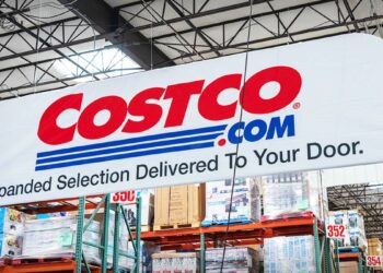 Costco makes a seasonal food court change