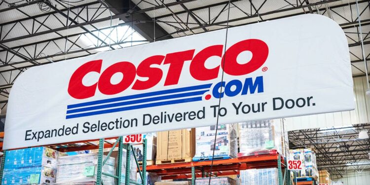 Costco makes a seasonal food court change